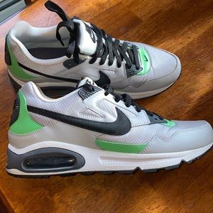 Nike Air Women’s Size 9 with sparkly Nike check